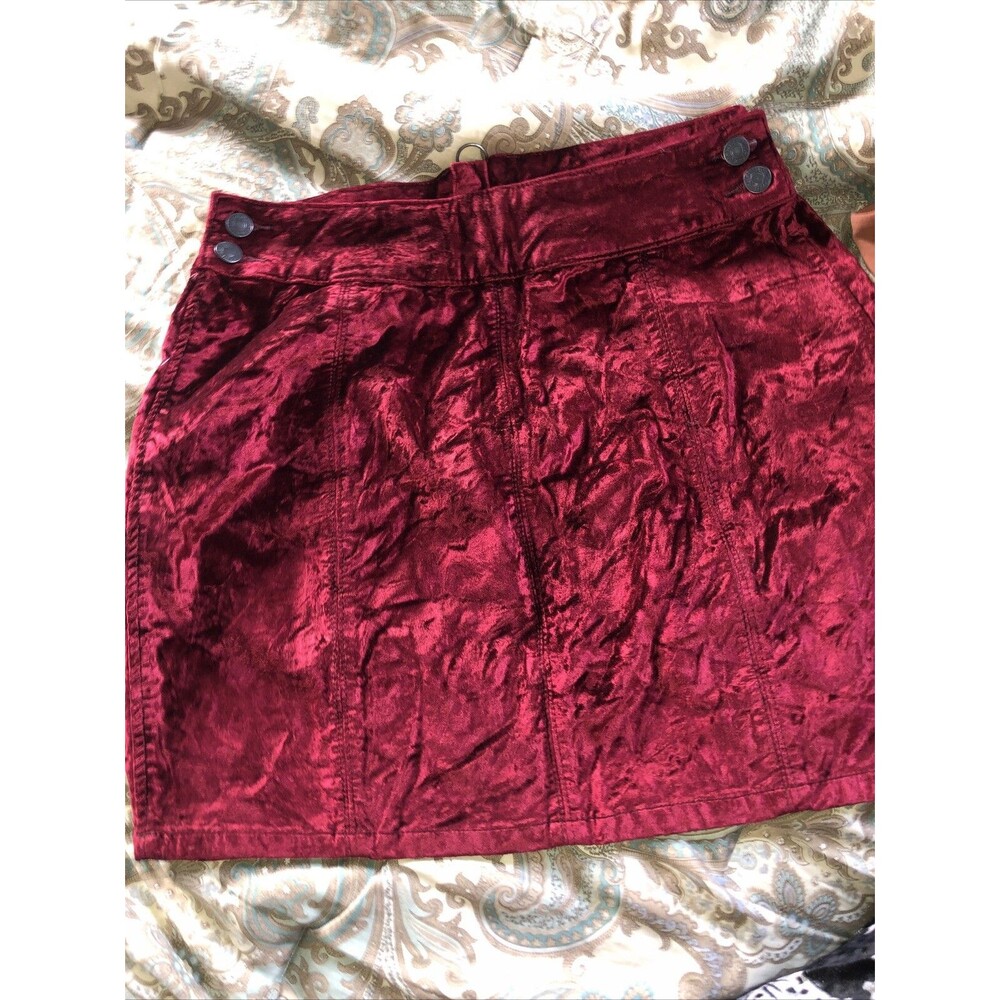 Free People Women’s 25” Inch Waist Red Velvet Mini Skirt Back Zipper